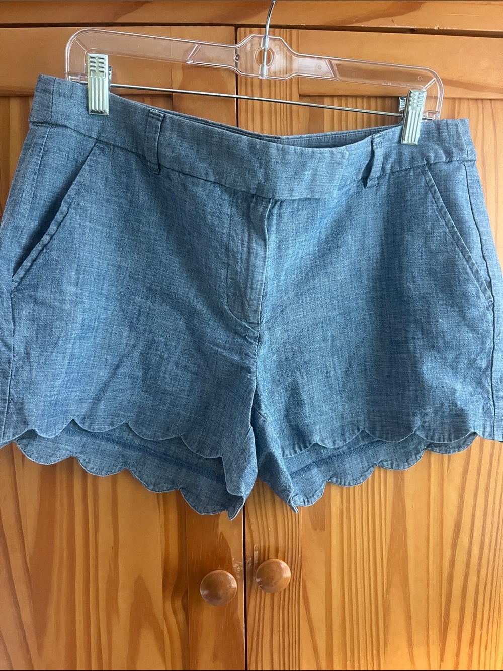 J Crew 100% cotton Women's Scallop Hem Chambray Shorts - Blue